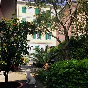 Apartment La Casa Dei Fiori, La Spezia